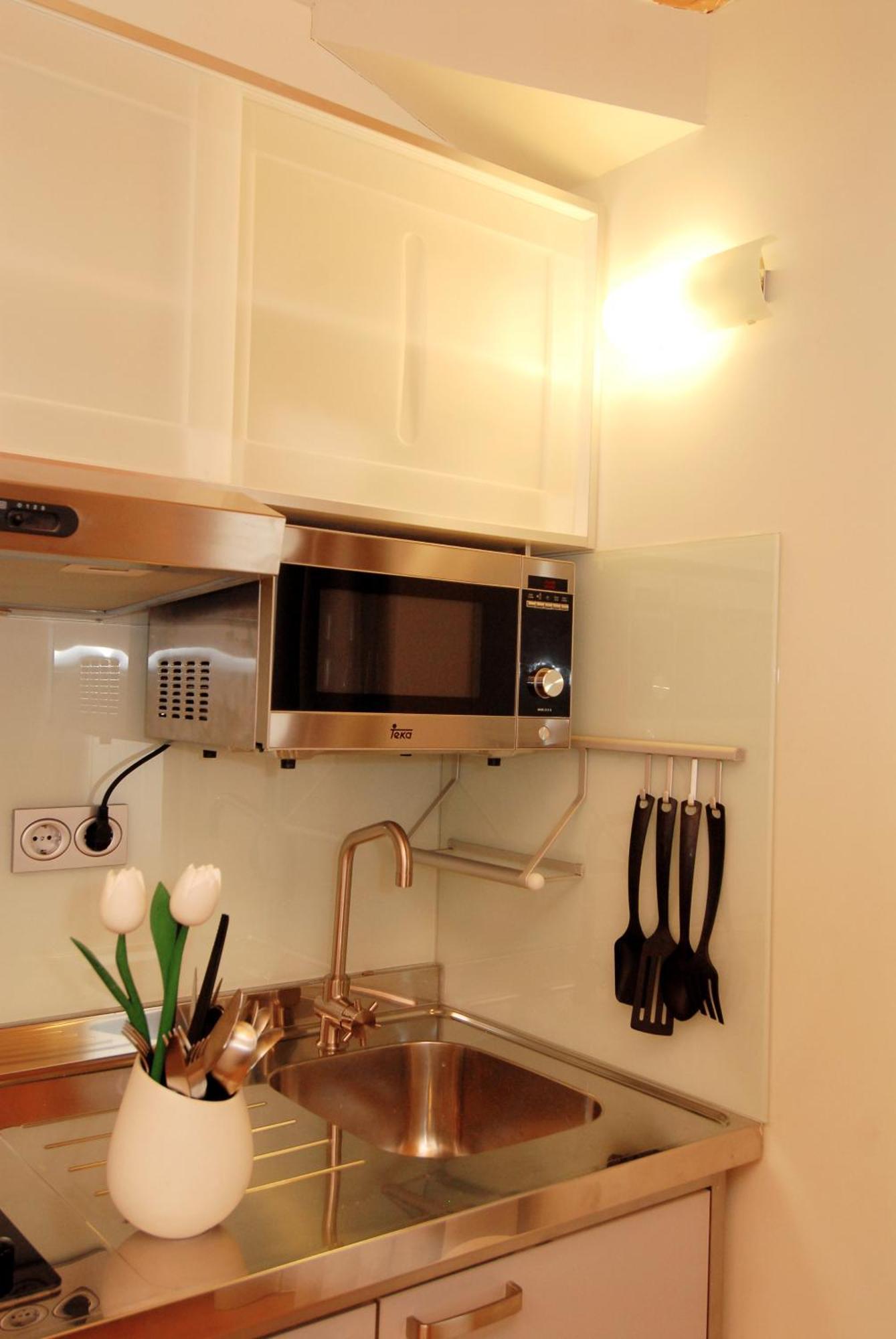 Hostal Rimbombin Burgos Bagian luar foto